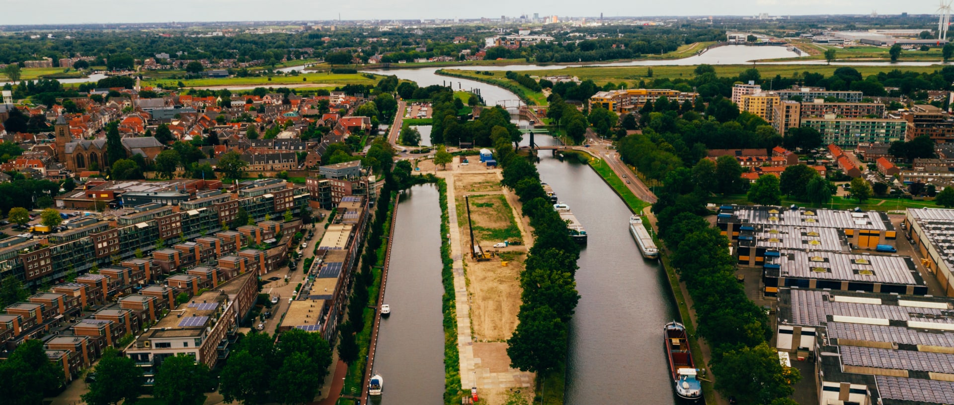 Met het slaan van de eerste paal is maandag het startsein gegeven voor Kop Zuid